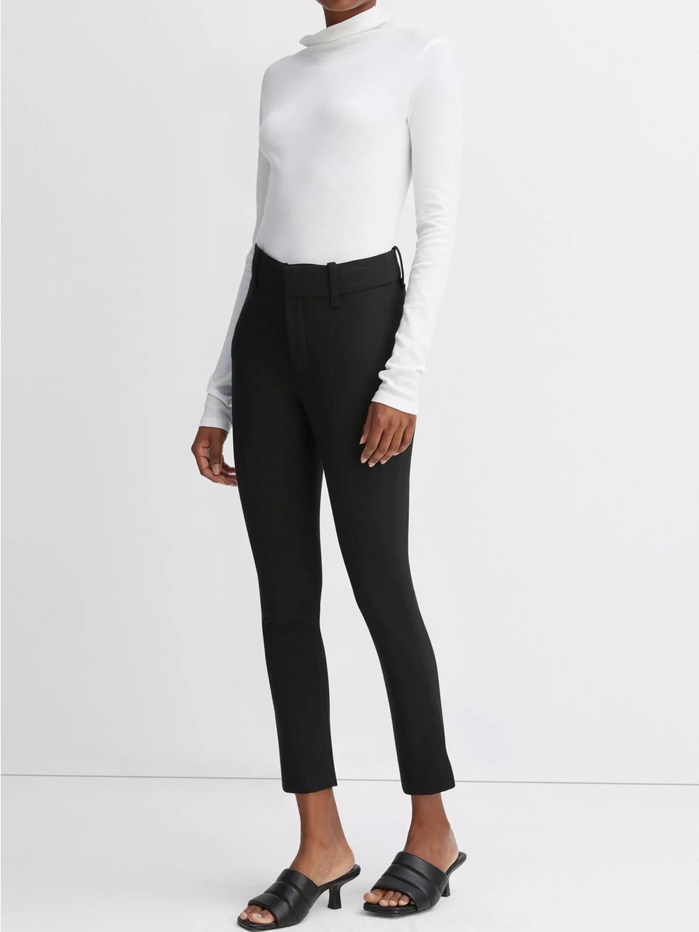 VINCE Black Slim Fit, Straight Leg, Size 2